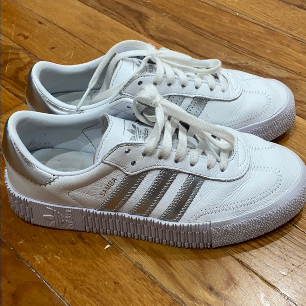 Adidas sneakers size 6